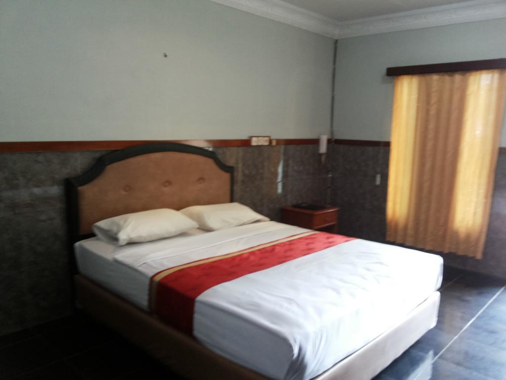 Pasir Putih Resort Bengkulu Rum bild