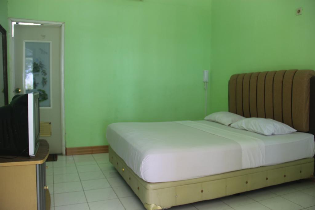 Pasir Putih Resort Bengkulu Exteriör bild